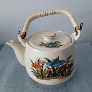 **VINTAGE- Japanese Kutani Porcelain Tea Pot with Vinyl Wrapped Bamboo Handle